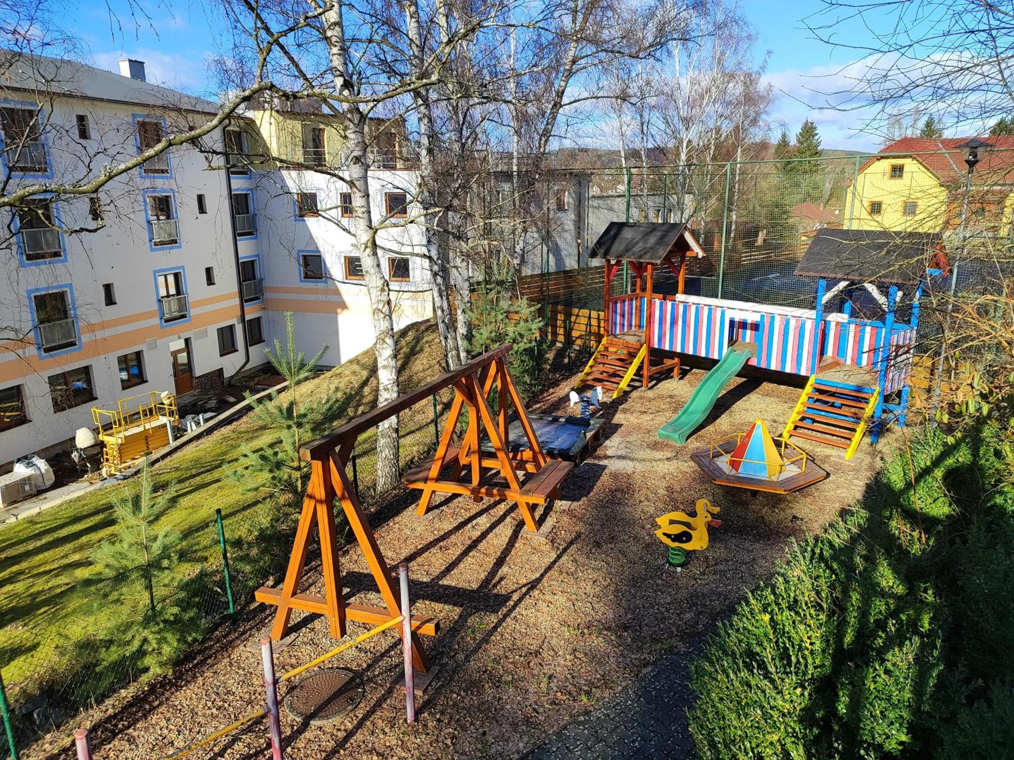 Chaty Kolodeje - Ubytovani U Reky V Soukromem Arealu-Orange Kolodeje nad Luznici ภายนอก รูปภาพ